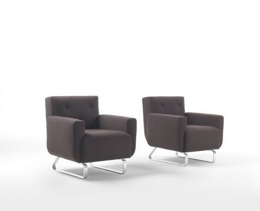 Bay_Armchair_2_Side