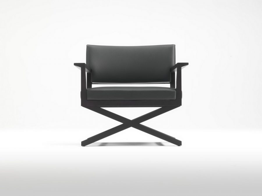 Regis_Black_Wooden_Base_Front